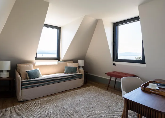 Maison Du Lac Boutique Hotel