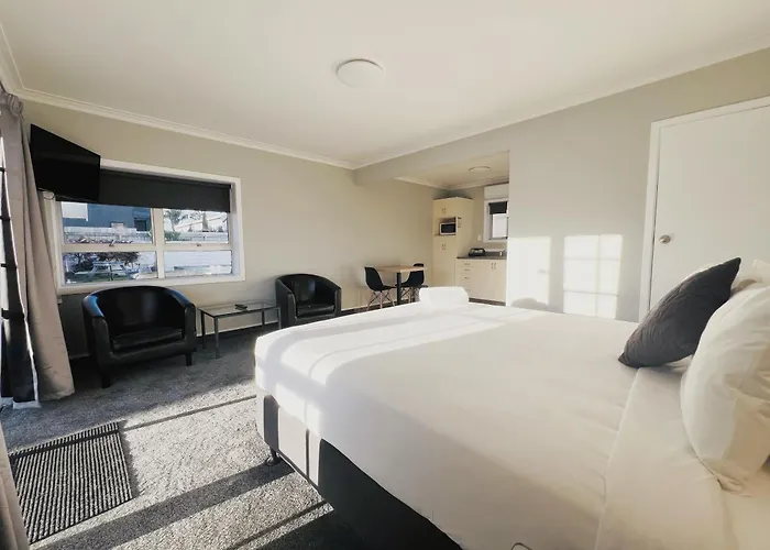 Barclay Motel