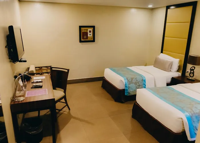Goldberry Suites & Hotel Mactan