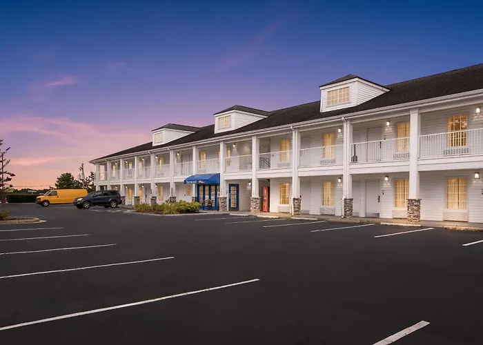 Baymont By Wyndham Forest City