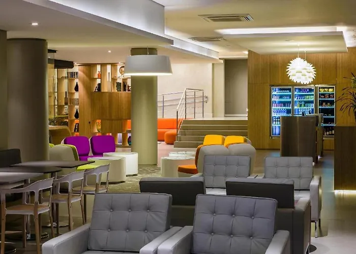 Dmax Hotel