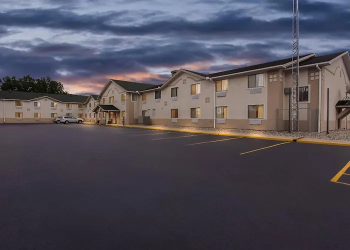 Quality Inn & Suites Howe - Sturgis