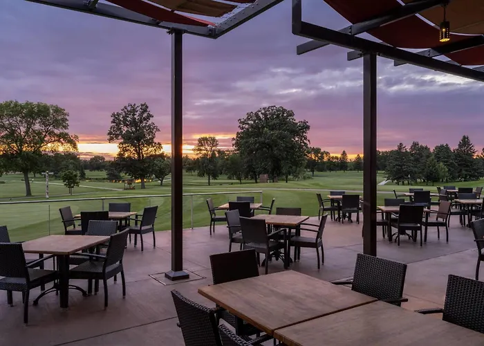 Little Crow Hotel & Conference, Trademark By Wyndham