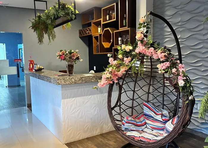 Inacio'S Plaza Hotel