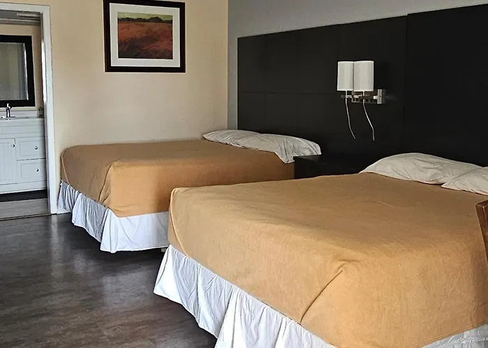 Town'N Country Motor Inn