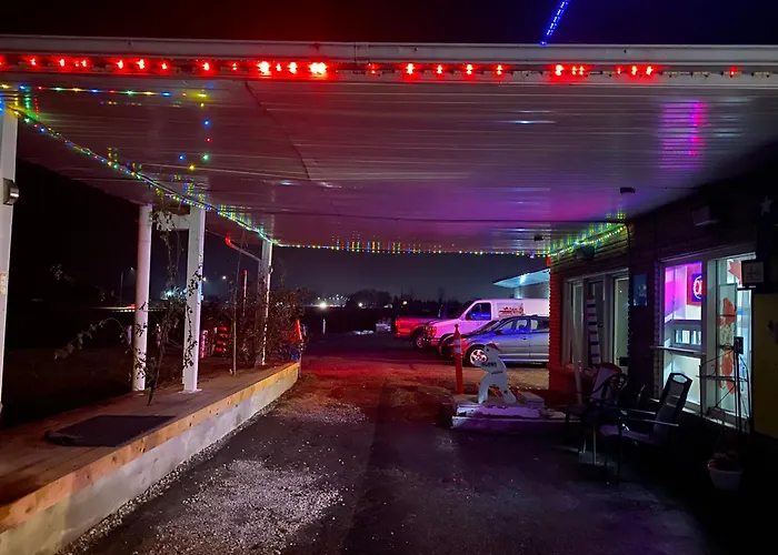 Pleasant Stay Motel