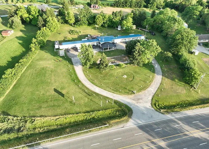 Pleasant Stay Motel