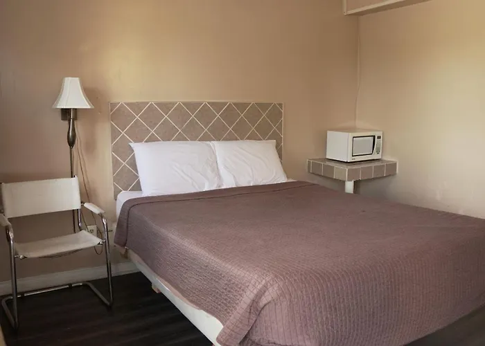 Pleasant Stay Motel