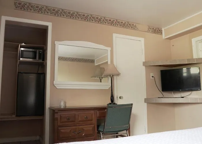 Pleasant Stay Motel