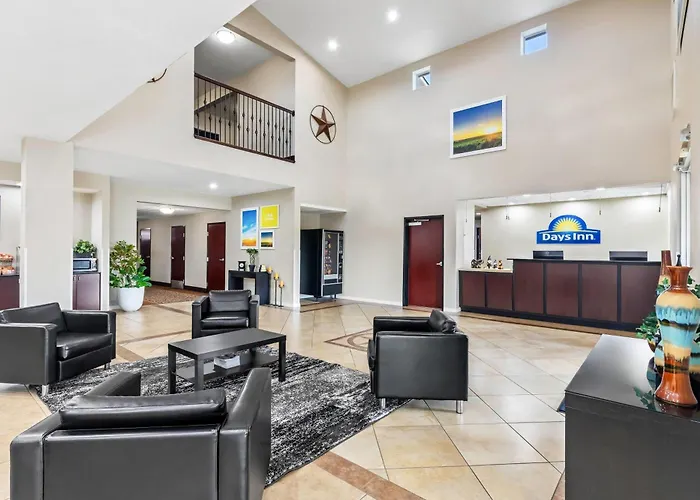 Days Inn By Wyndham Rockdale Texas