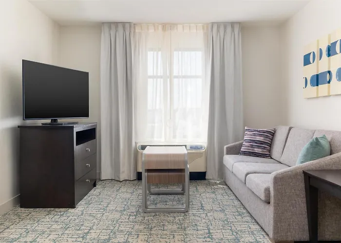 Homewood Suites By Hilton Wauwatosa Milwaukee