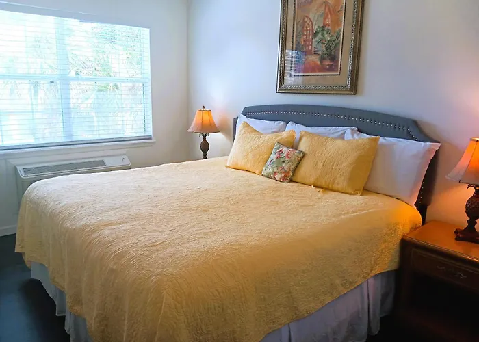 The Cozy Inn