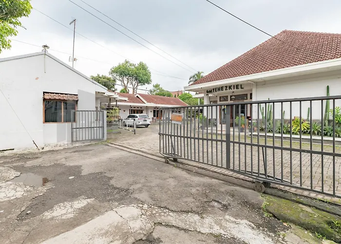 Yehezkiel Hotel Lembang Mitra Reddoorz