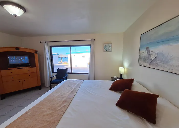 #55 Suite Bungalow Seaside Hotel & Victors Rv Park
