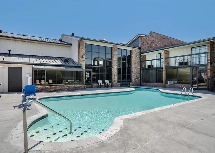 Surestay Plus Hotel By Best Western Greenwood