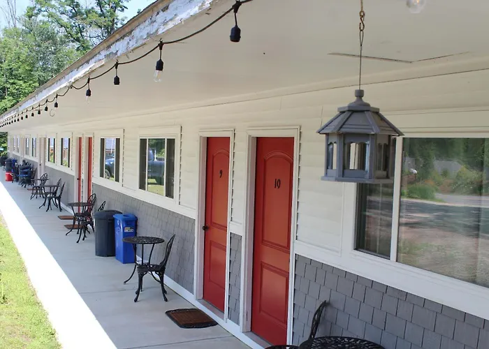 Yankee Trail Motel