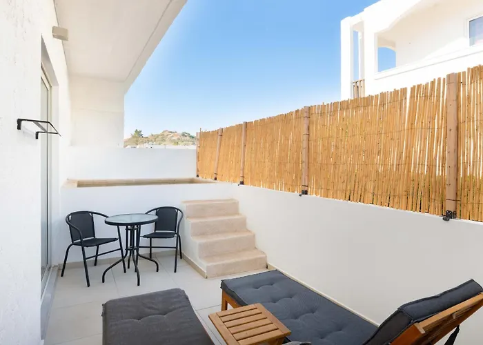 Atma Beach Rooms & Suites