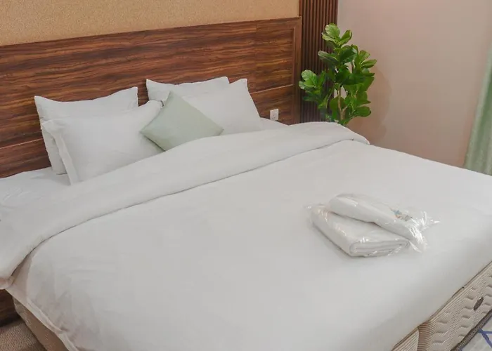 Summit Hotel Suites - القمة للأجنحة الفندقيه