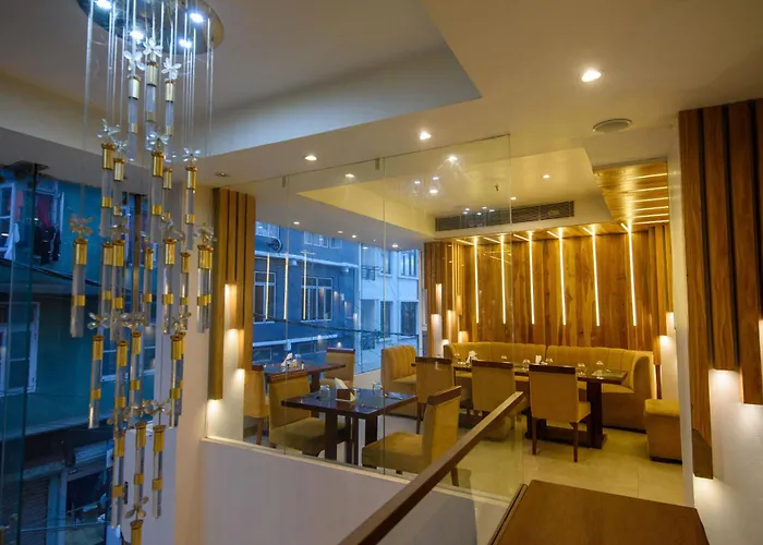 Emerald Hotel