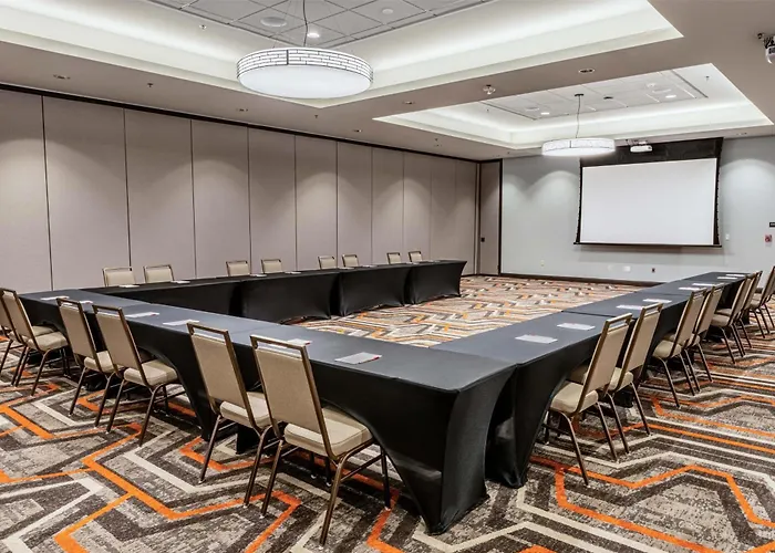 Drury Plaza Hotel Dallas Arlington