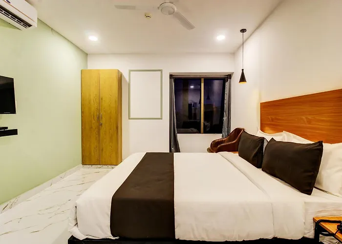 Super Townhouse Rcc Hotel Banjara Hills