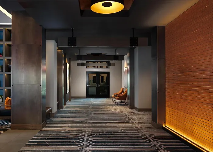 Hotel Avail Rogers, Tapestry Collection By Hilton