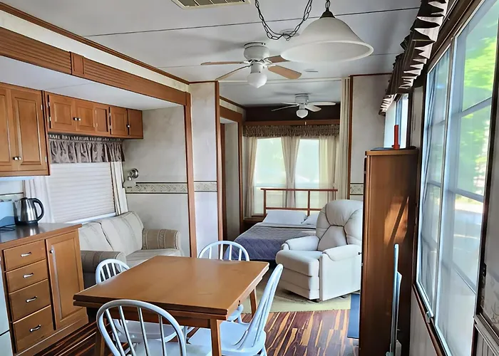Lakefront Rv Cottage In Parry Sound #3