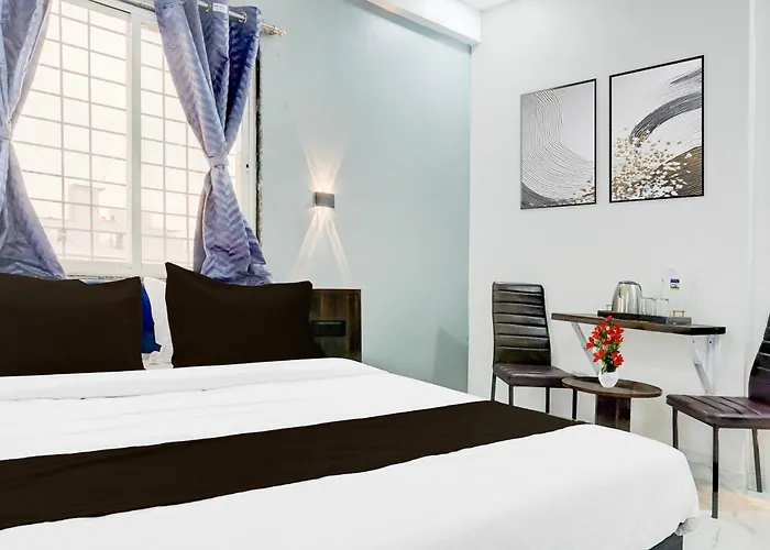 Super Townhouse Hinjewadi Corporate Stays