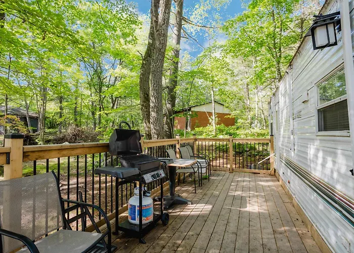 2-Bedroom Camper Trailer Cottage #1