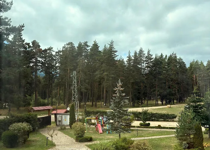 Everwood Hotel & Restaurant