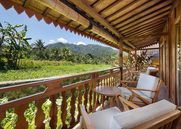 Devani Resort Sidemen