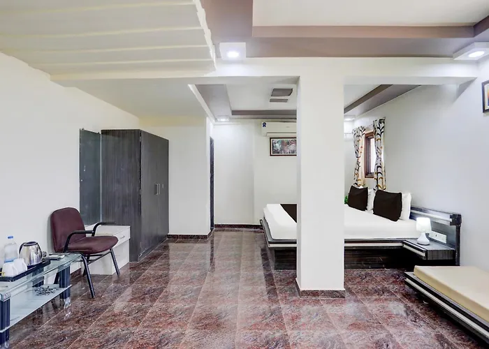 Collection O Mandvi Bus Terminal Formerly Hotel Shraddha