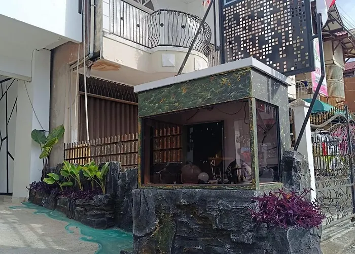 D'Hills Hotel
