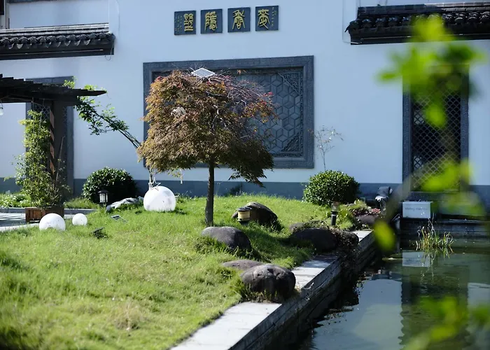 Jinyun Maixiang Hidden Villa