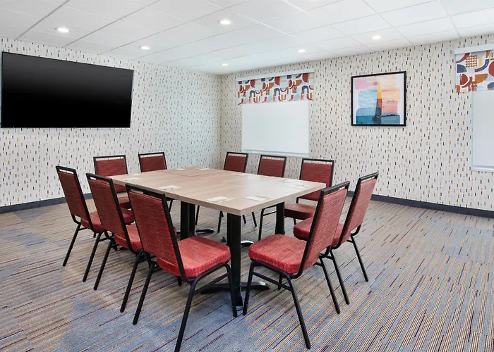 Home2 Suites By Hilton Traverse City