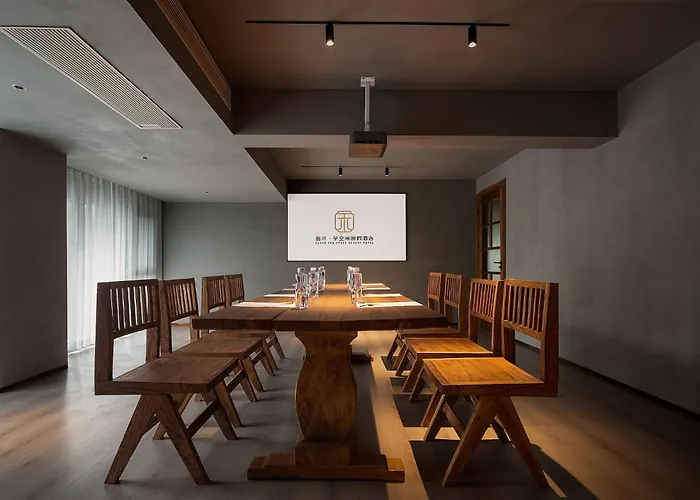 Zhangjiajie Sanhe Hotel-Tea Culture Experience, Tea Tour, Free Pick Up Service If Book A Minimum Of 3 Nights,Free Shuttle Service To East Gate Of Forest Park, Free Welcome Tea, Free Folk Costume Experience,English Customer Service