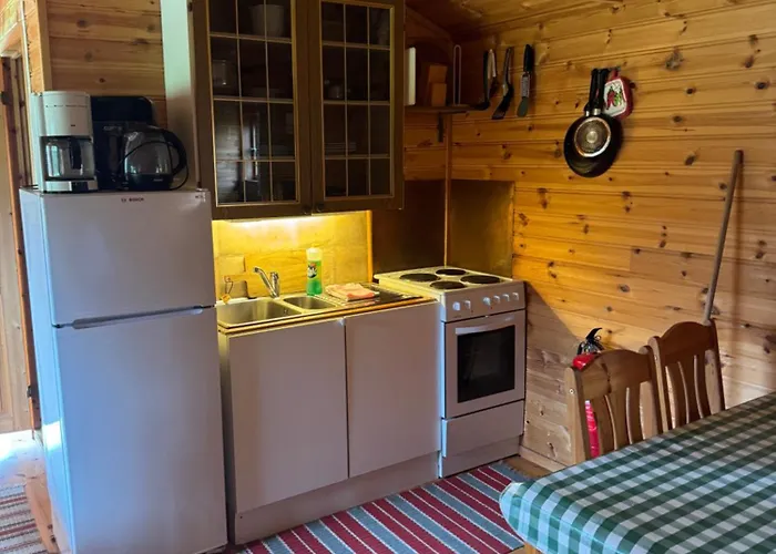 Sjobakken Fjord Camping As