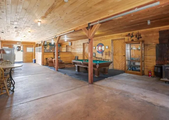 Phantom Canyon Resort