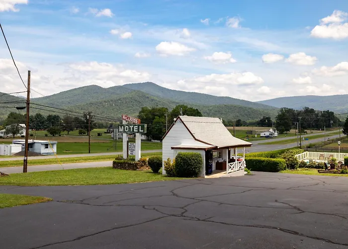 Hillside Hotel