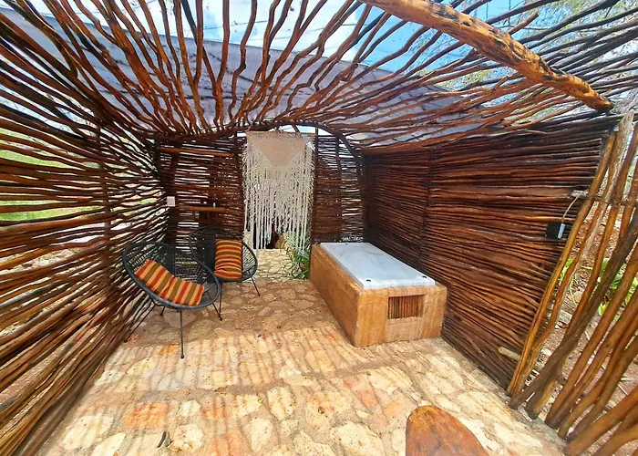 Cabanas Aldea Yalcon