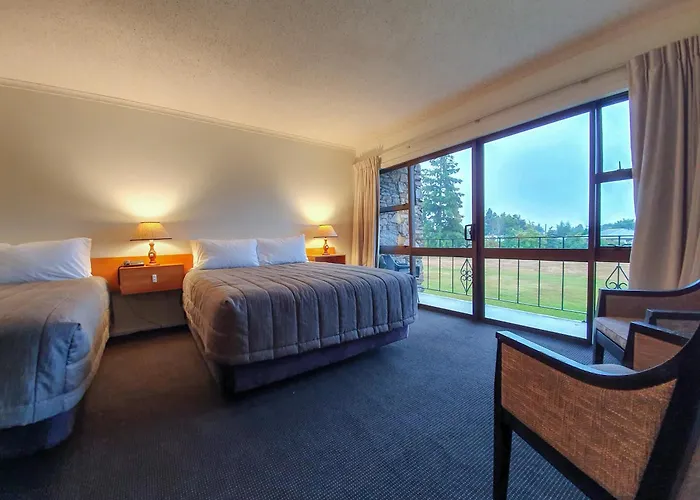 Mackenzie Country Hotel