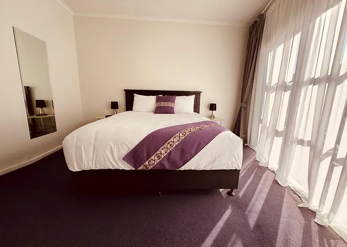 Amethyst Court Motor Lodge