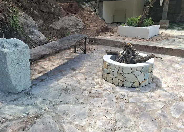 Cabana Con Vista A La Montana