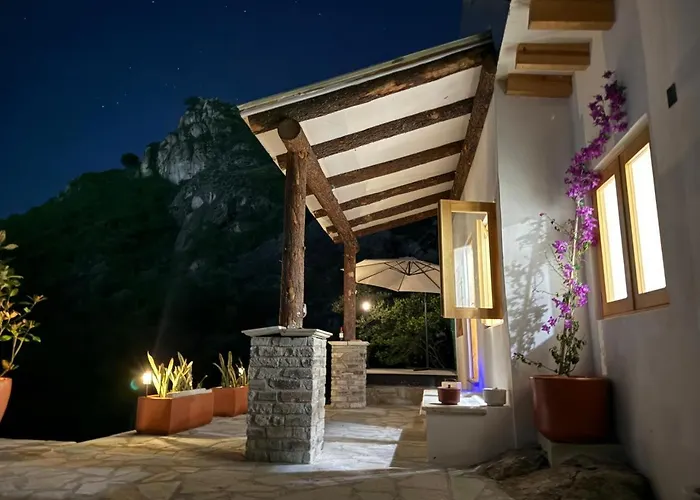 Cabana Con Vista A La Montana