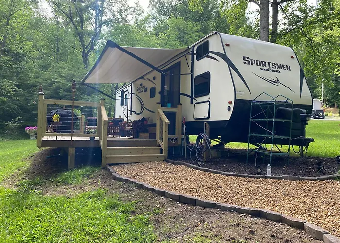 Jennys Creekside Bliss