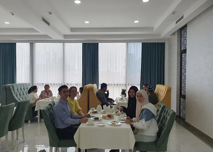 Saroy Gardens Hotel