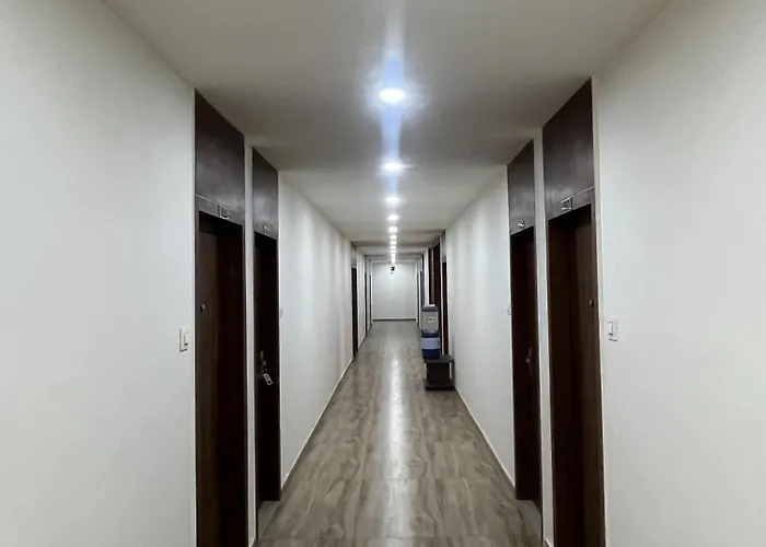 Crown Hotel