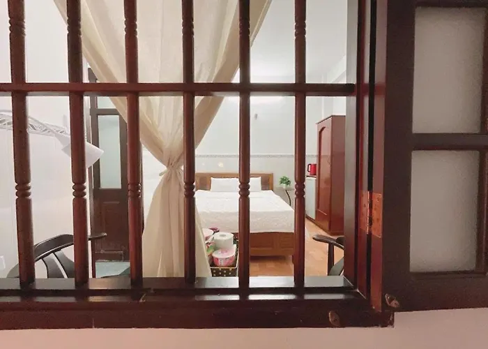 Anh Quan Hotel