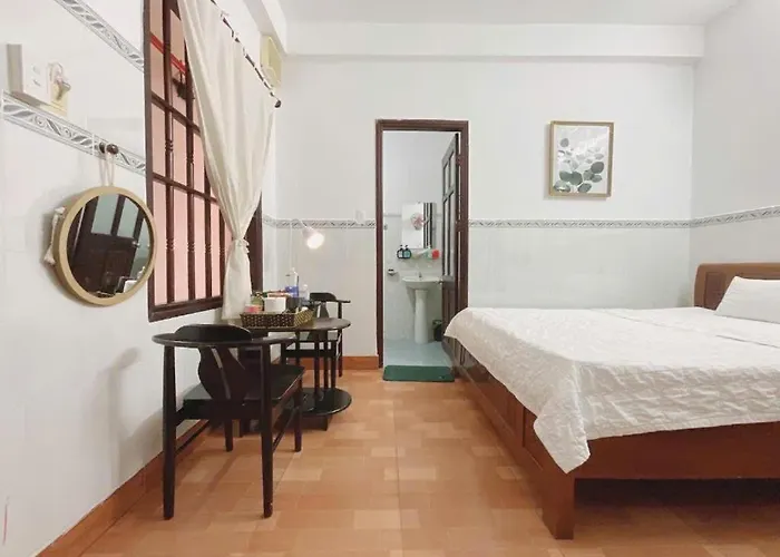 Anh Quan Hotel
