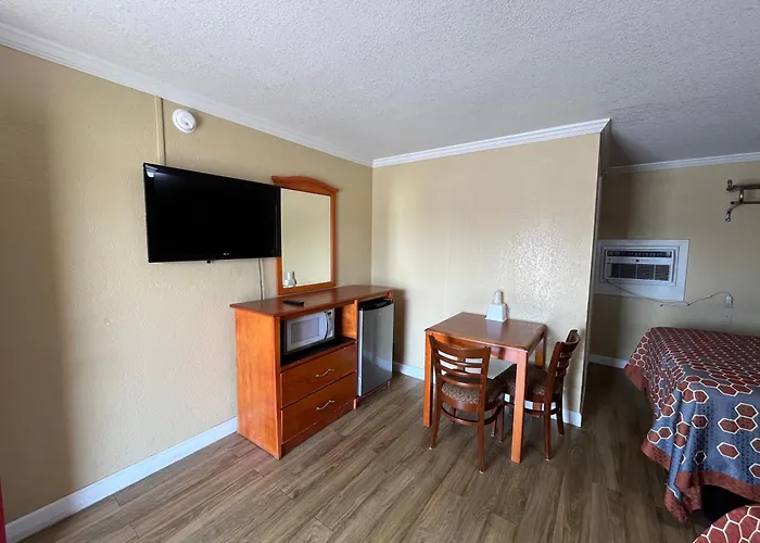 Economy Inn Express